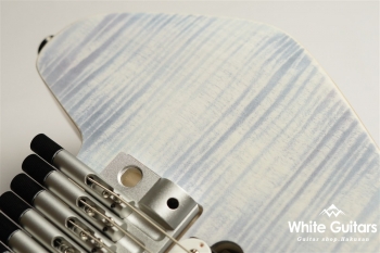Boden J6 Tremolo Standard - Pale Blue White